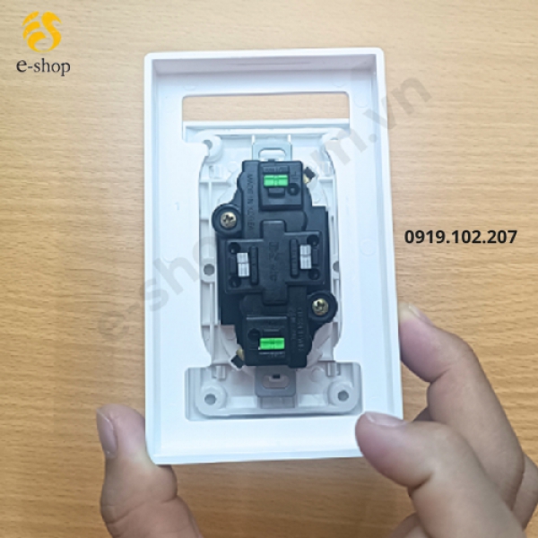 Đế Ổ Cắm Điện Âm Tường Mỏng